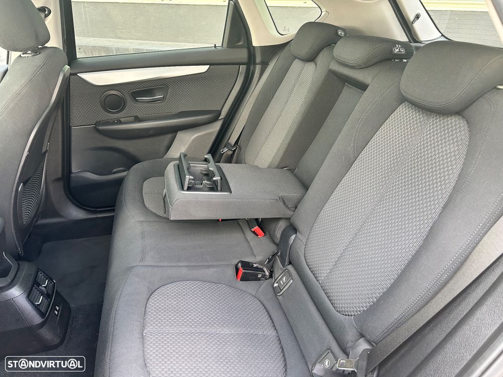 BMW 225xe Active Tourer - 19