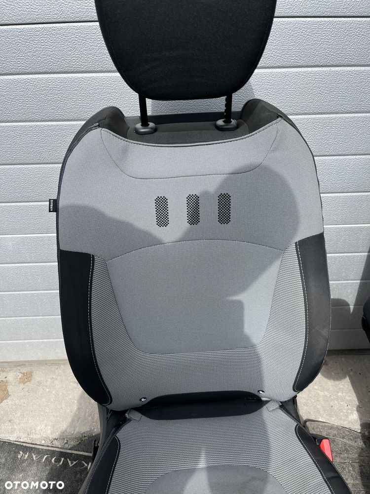 Fotele komplet wnętrze Renault Captur - 8