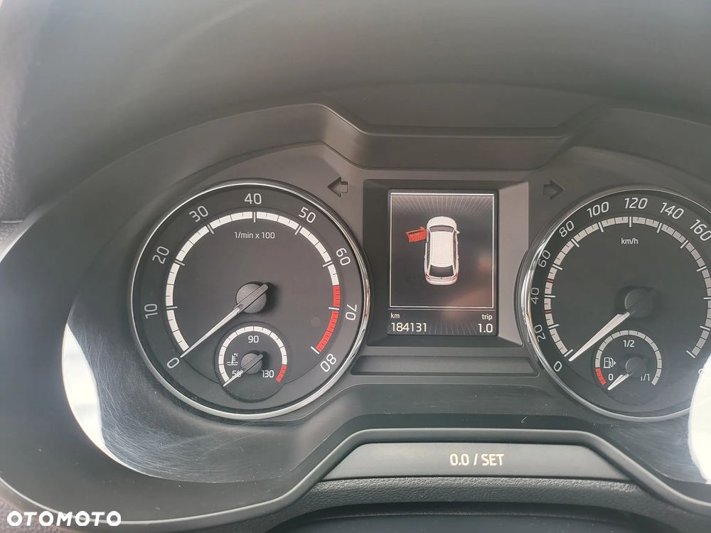 Skoda Octavia 2.0 TSI RS DSG - 28