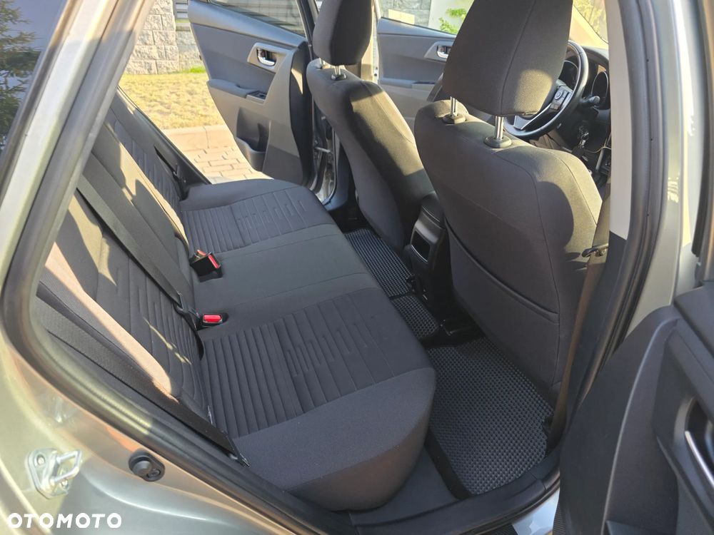 Toyota Auris 1.6 Premium - 27