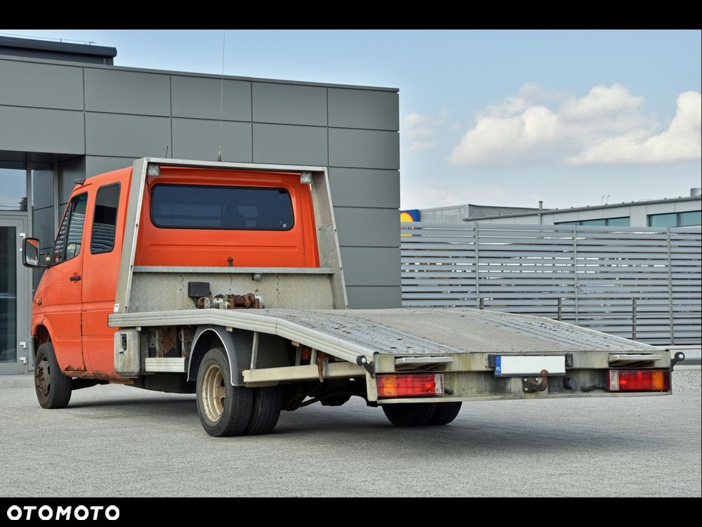 Mercedes-Benz Sprinter - 5