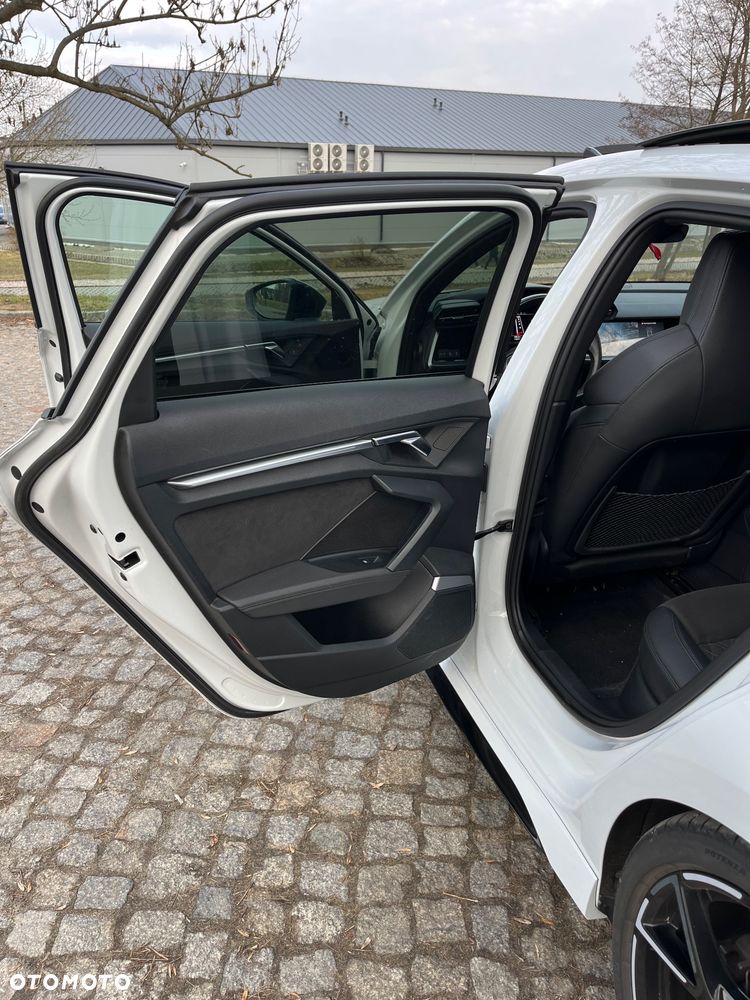 Audi RS3 Sportback - 16