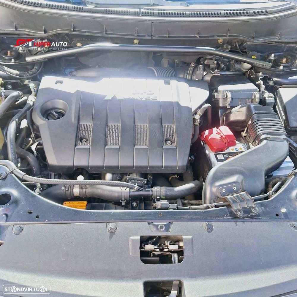 Mitsubishi Outlander 2.2 DI-D Instyle Navi - 13