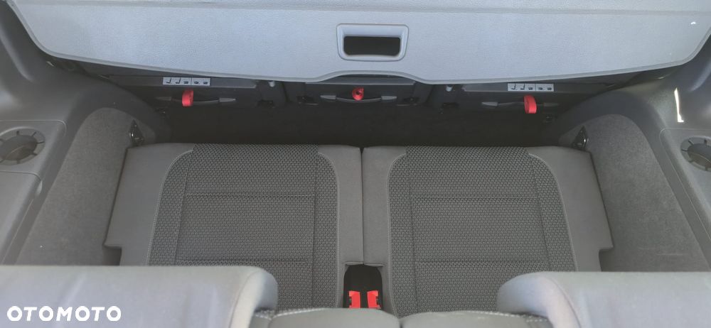 Volkswagen Touran 1.6 TDI DPF DSG Trendline - 22