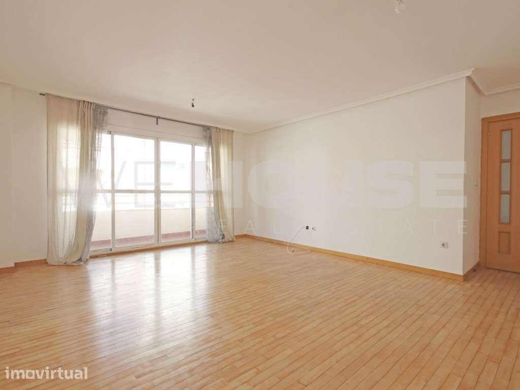 Excelente T3 com Suíte e Espaço Exterior Exclusivo em Alhos Vedros - Grande imagem: 3/29