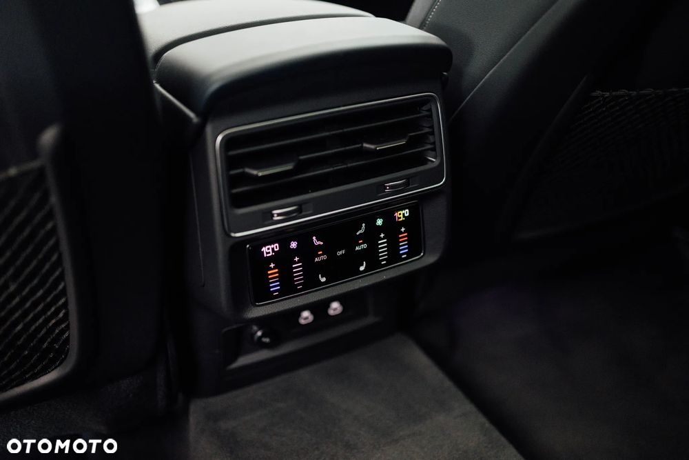 Audi Q8 50 TDI mHEV Quattro Tiptronic - 33