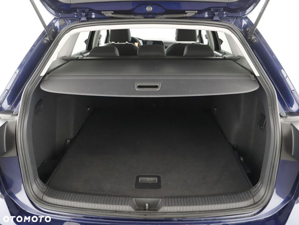 Volkswagen Golf Variant - 25