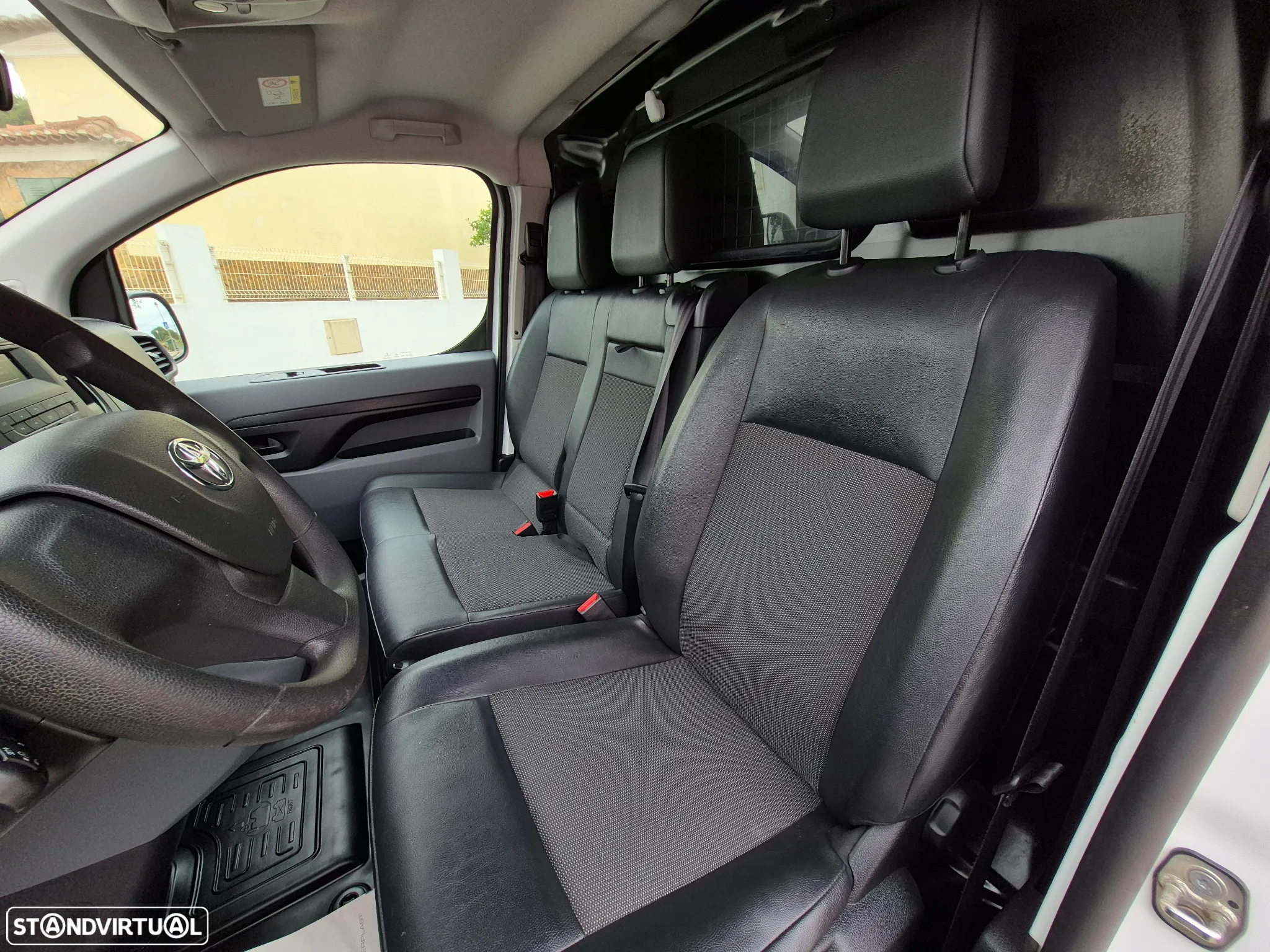 Toyota Proace - 2020 | GARANTIA | 3 LUG. - NAC - 11
