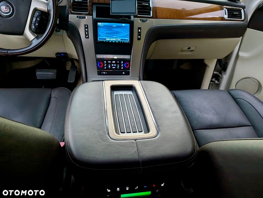 Cadillac Escalade 6.2 V8 Elegance - 22