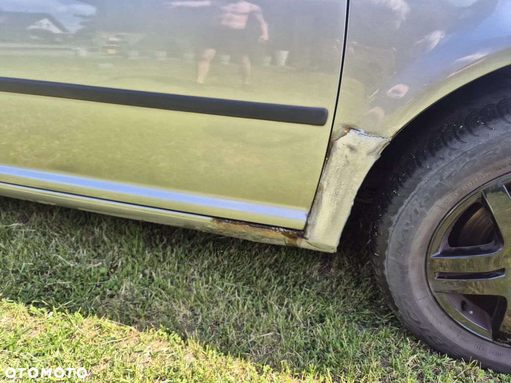 Volkswagen Golf - 3