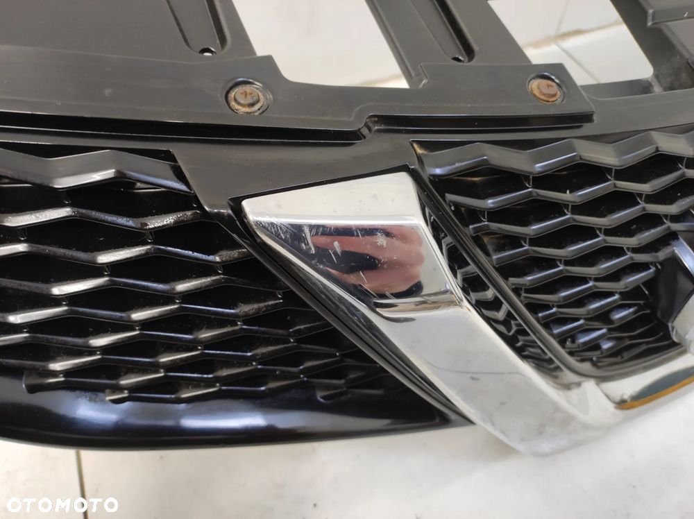 GRILL ATRAPA ZDERZAKA PRZÓD NISSAN QASHQAI J11 - 3