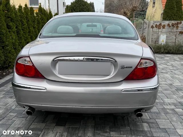 Jaguar S-Type - 7