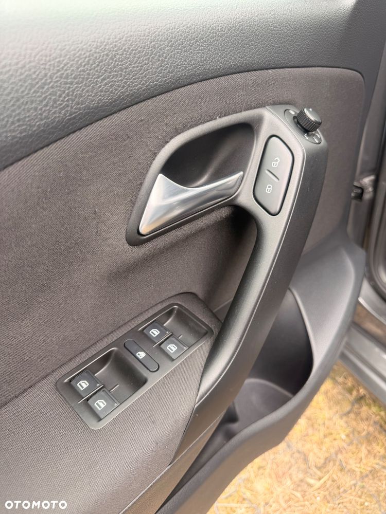 Volkswagen Polo 1.6 TDI DPF Comfortline - 18