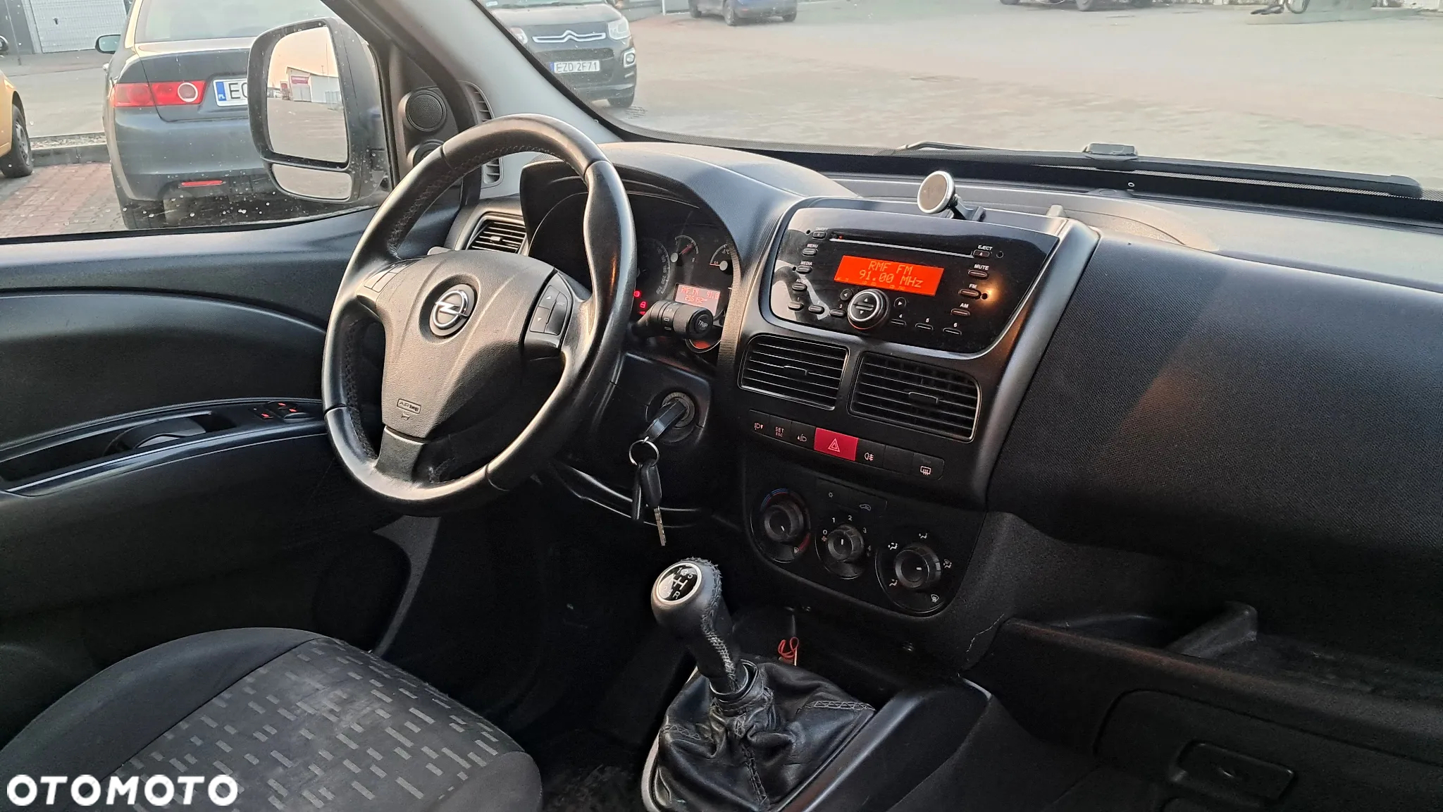 Opel COMBO - 8