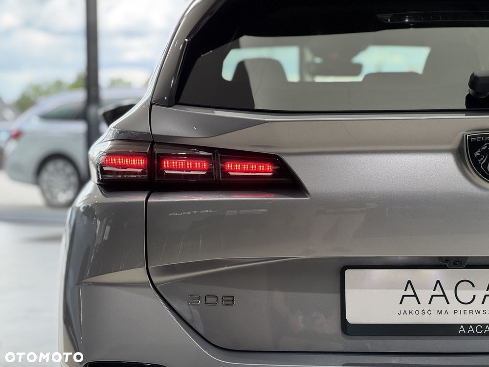 Peugeot 308 1.6 Hybrid PHEV Allure Pack EAT8 - 39