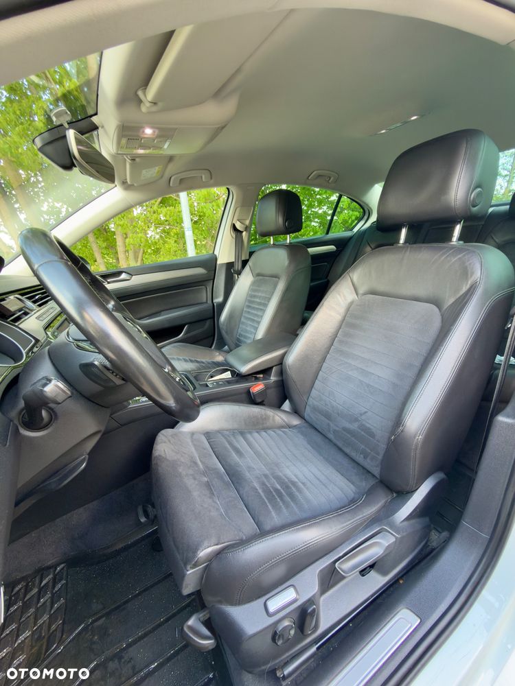 Volkswagen Passat 2.0 TDI SCR (BlueMotion Technology) DSG Highline - 13
