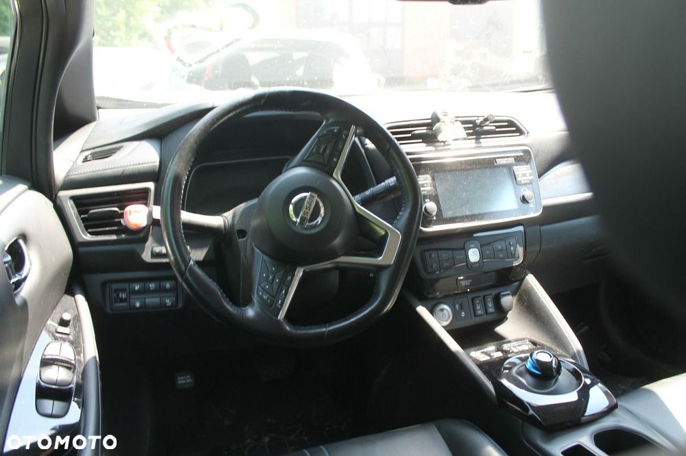Nissan Leaf - 7