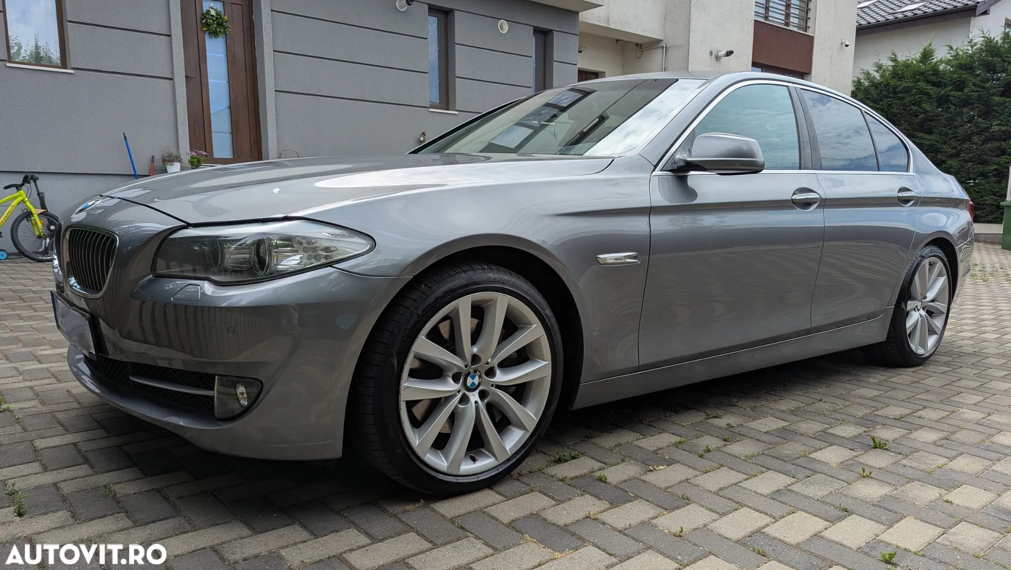 BMW Seria 5 535d xDrive - 4