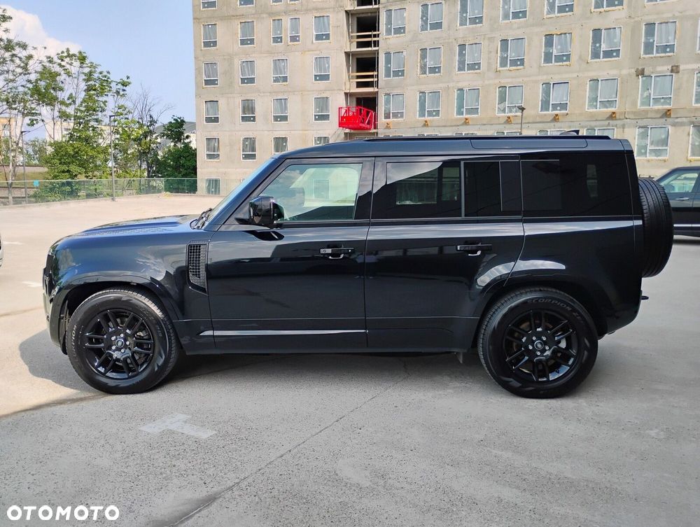 Land Rover Defender - 4