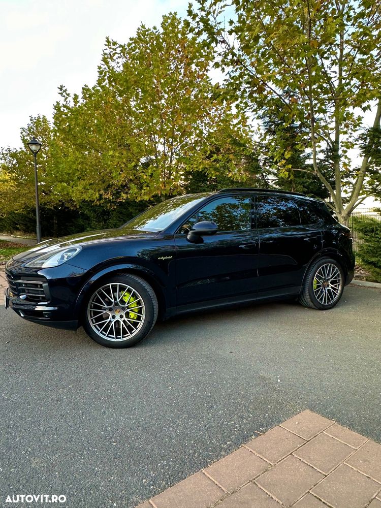 Porsche Cayenne E-Hybrid Tiptronic S Platinum Edition - 2