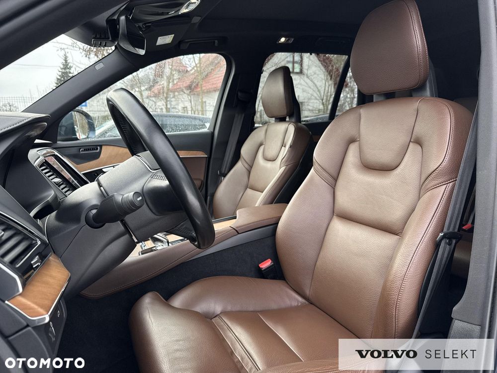 Volvo XC 90 - 19