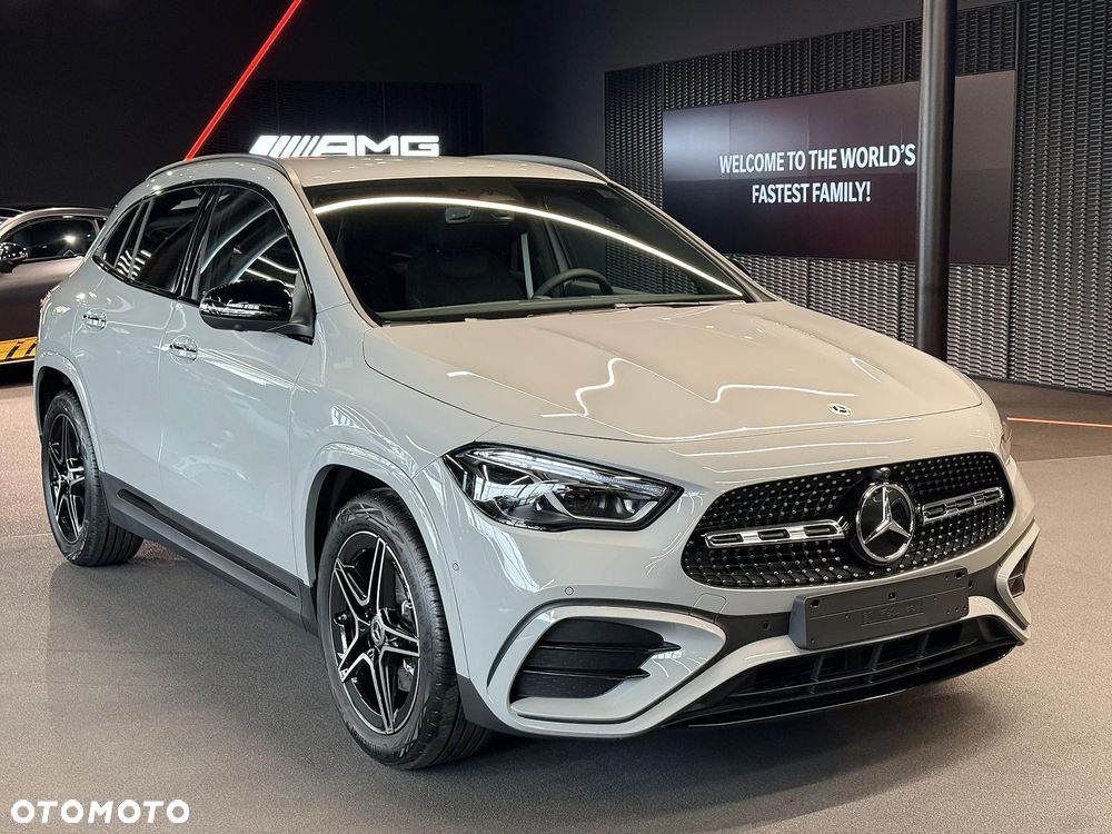 Mercedes-Benz GLA - 3