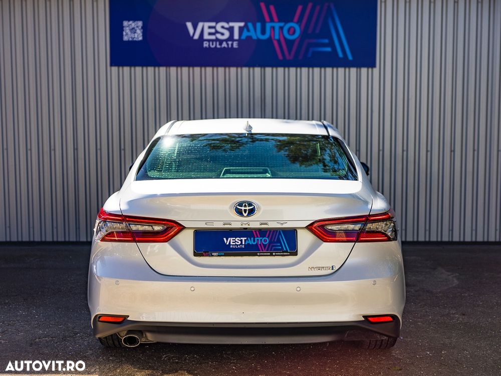 Toyota Camry 2.5 Hybrid Exclusive - 23