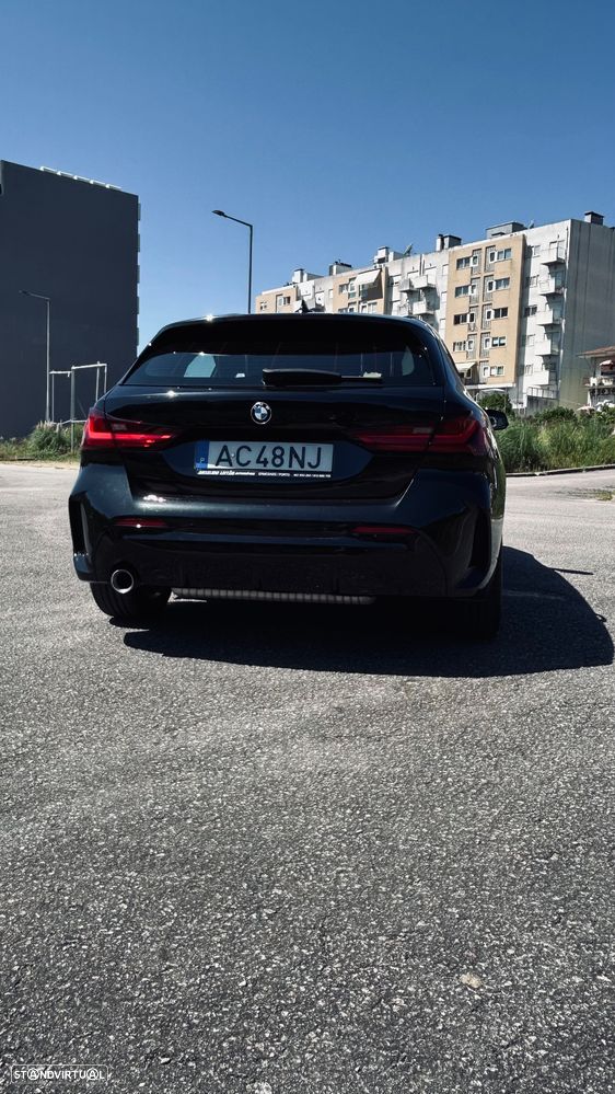 BMW 118 i Pack Desportivo M Auto - 3