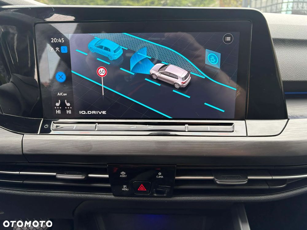 Volkswagen Golf - 10