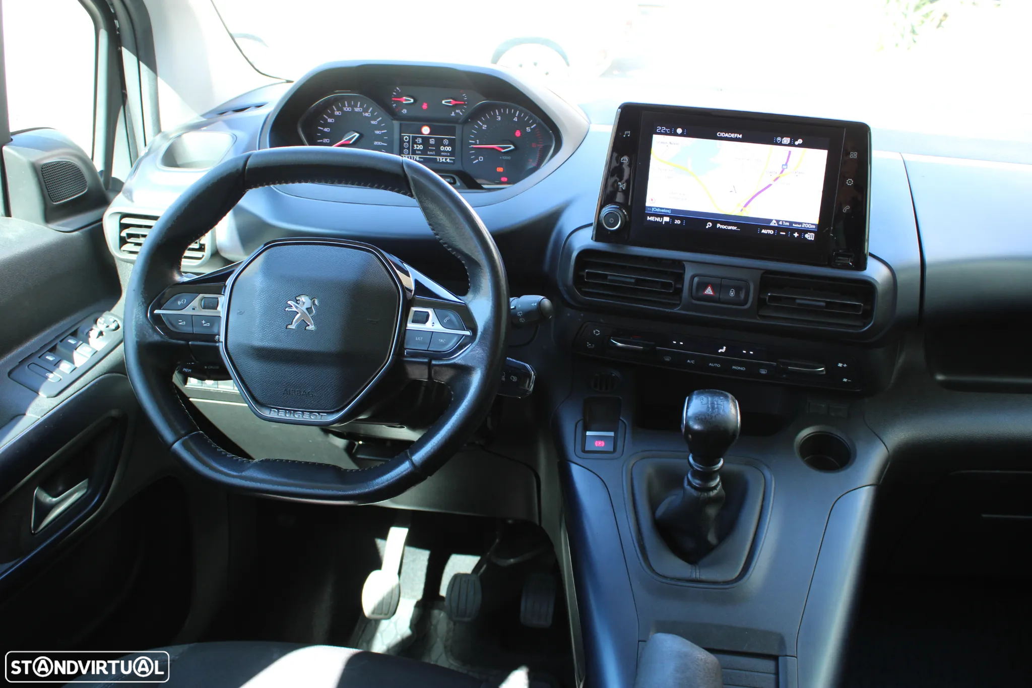 Peugeot Rifter 1.5 BlueHDi Longa Allure Pack 7L - 23