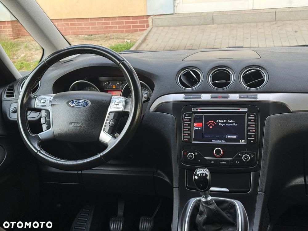 Ford Galaxy - 24