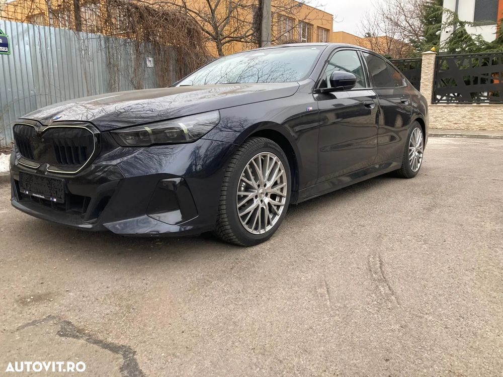 BMW Seria 5 520d xDrive Aut. - 2