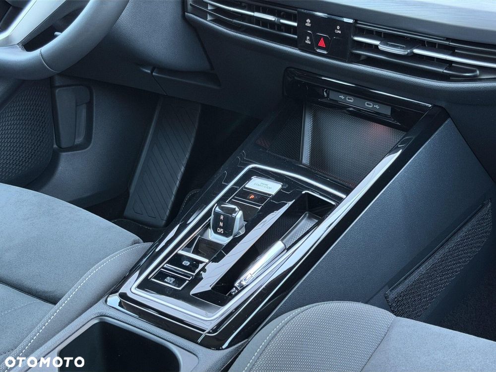 Volkswagen Golf - 17
