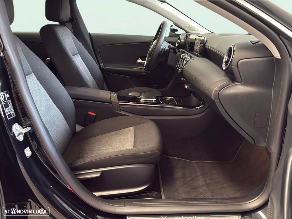 Mercedes-Benz CLA 180 - 13