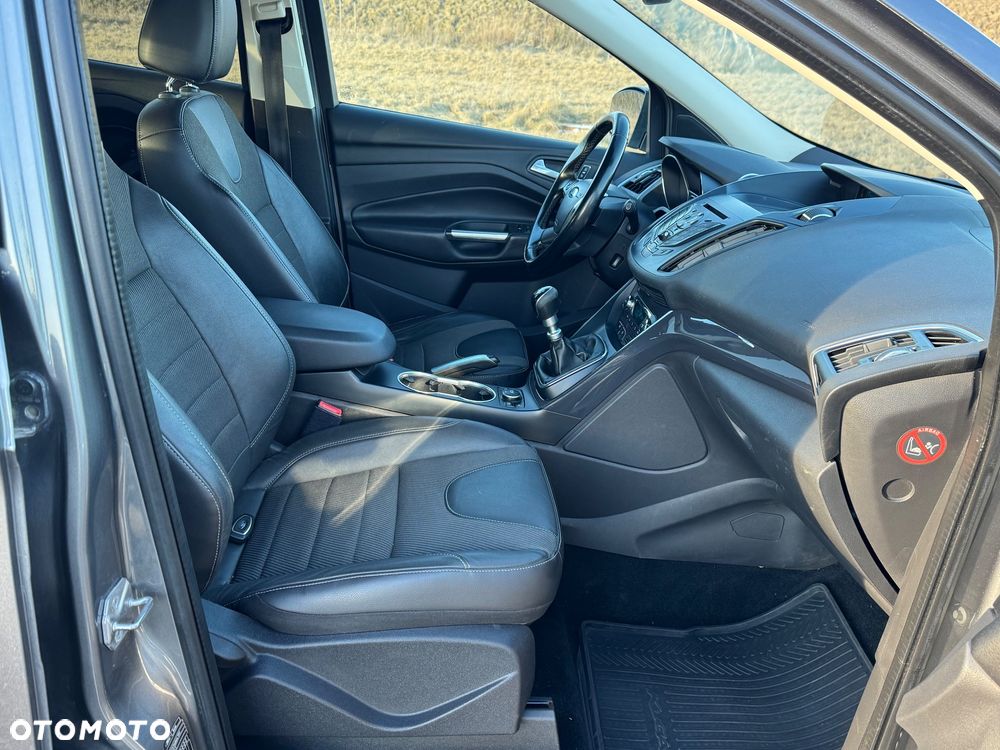 Ford Kuga 2.0 TDCi 4x4 Titanium - 9