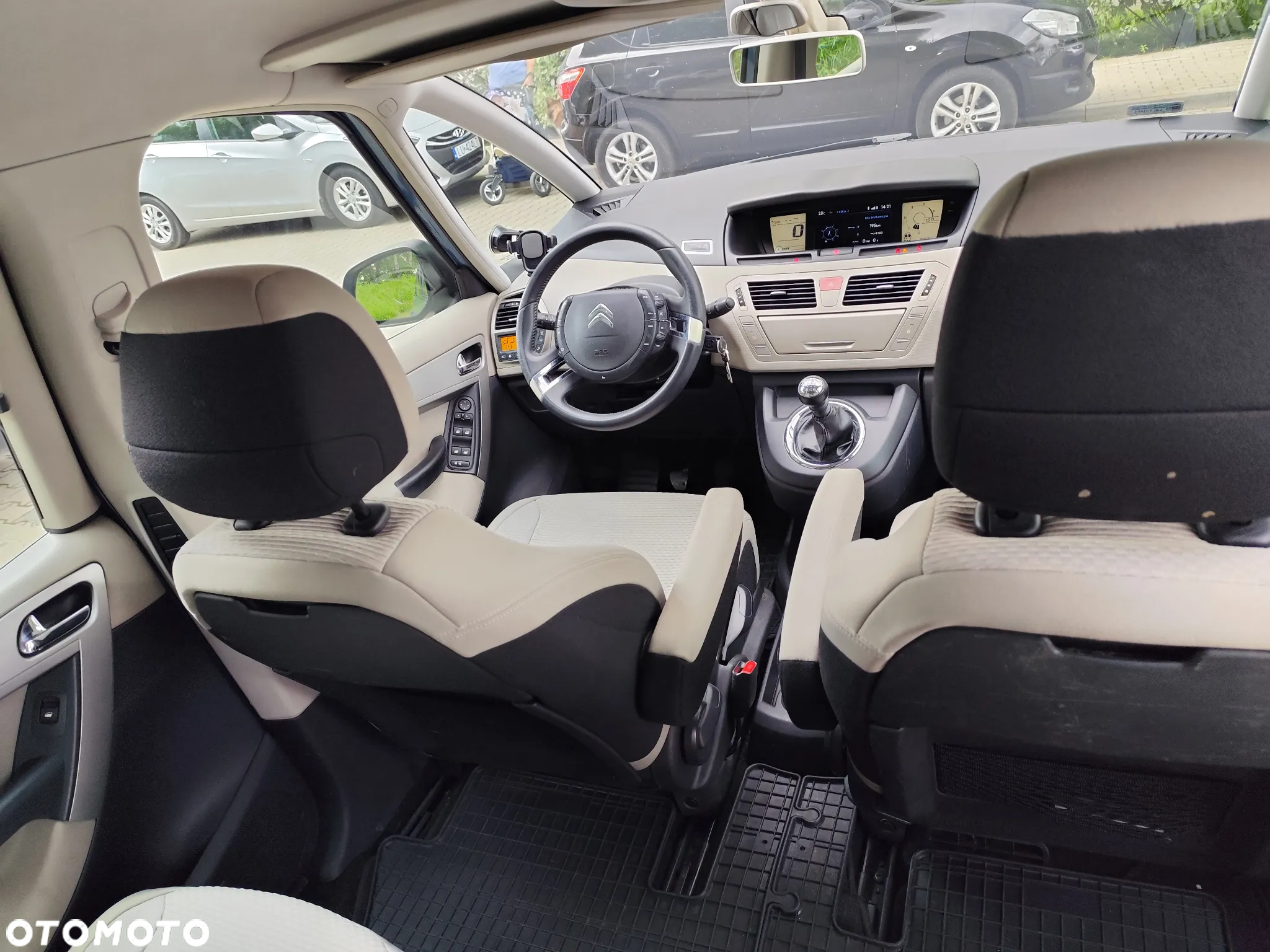 Citroën C4 Picasso 2.0 HDi FAP Exclusive - 9