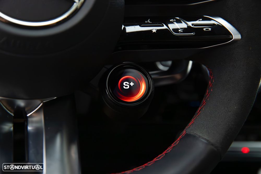 Mercedes-Benz CLA 45 AMG S Shooting Brake 4Matic+ - 34