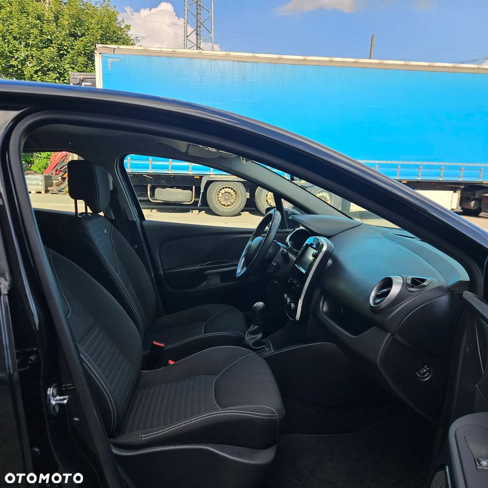Renault Clio 1.2 16V 75 LIMITED - 16