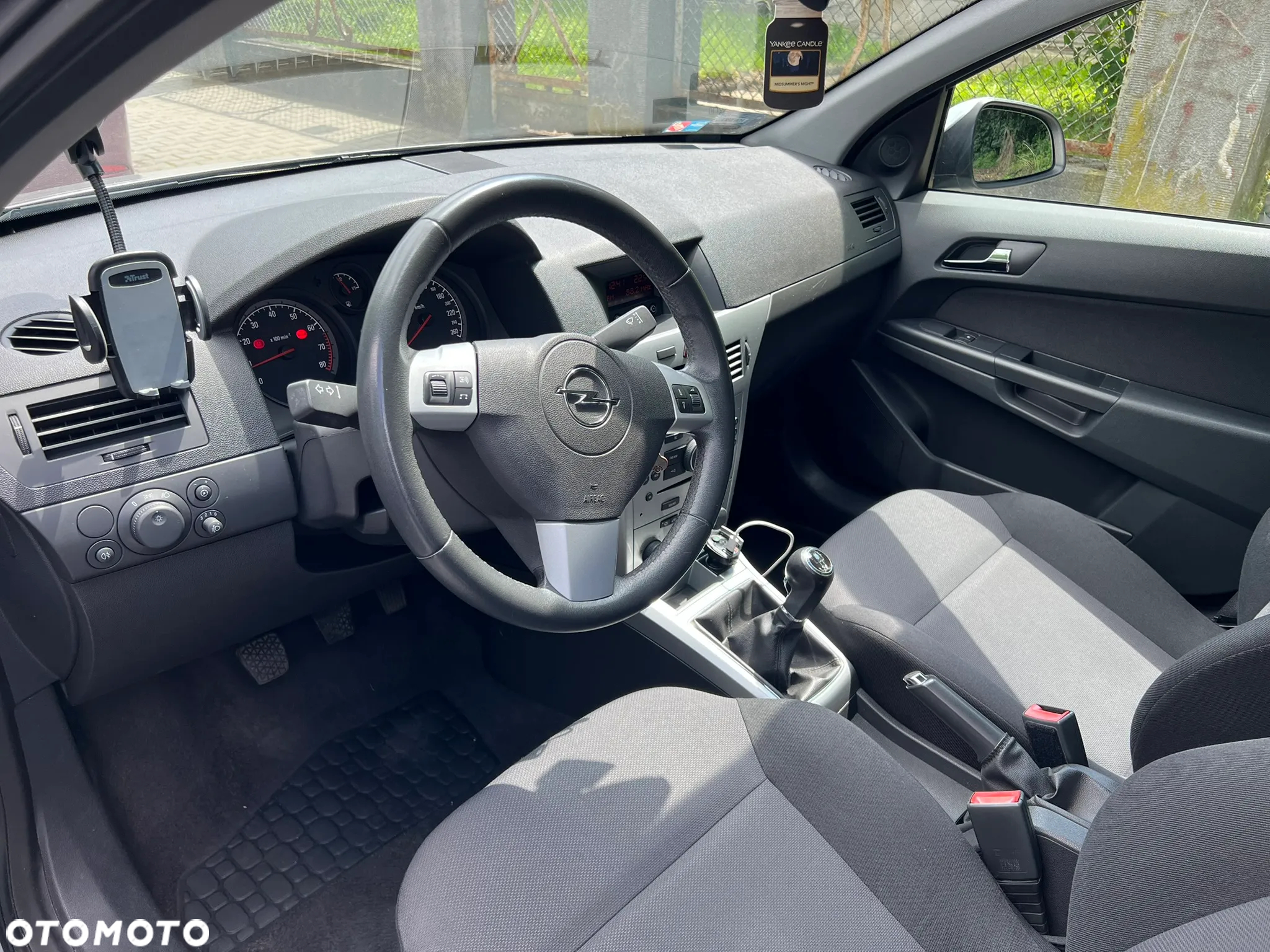 Opel Astra III 1.6 Essentia - 10