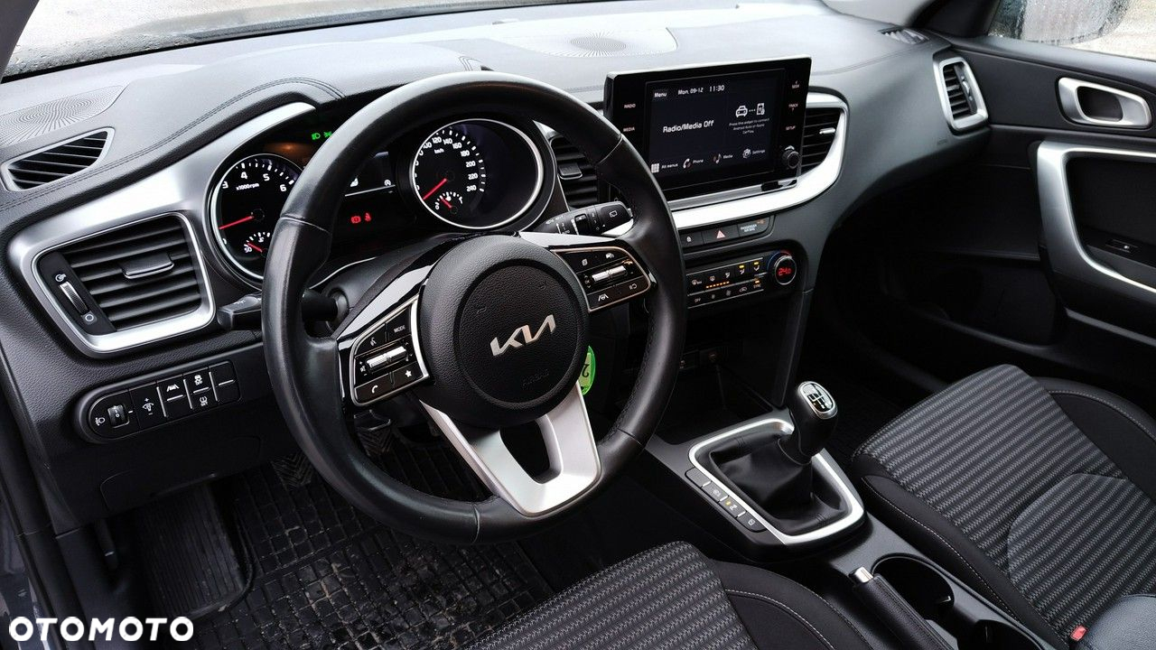 Kia Ceed - 15