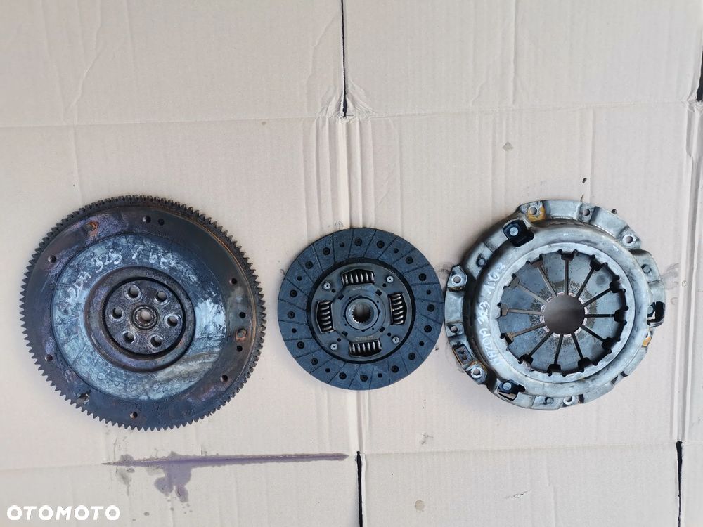 SPRZEGLO TARCZA DOCICK MAZDA 323 1.6 B - 1