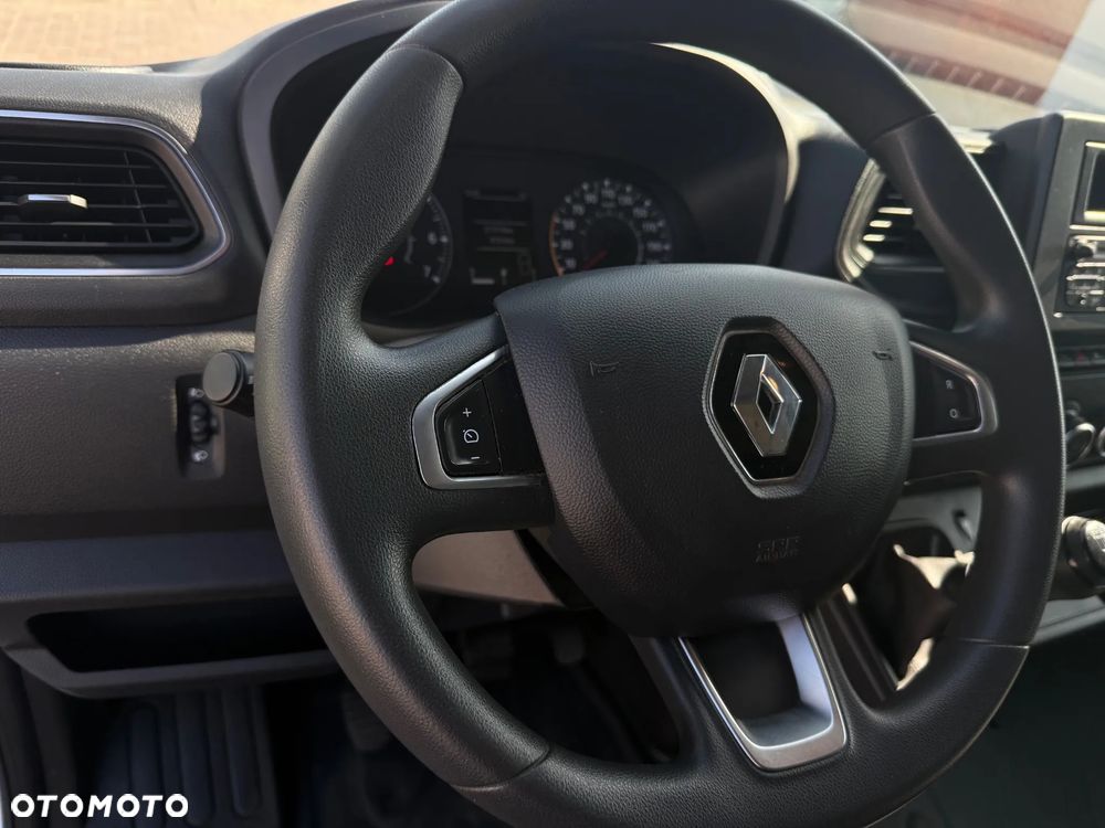 Renault Master - 24