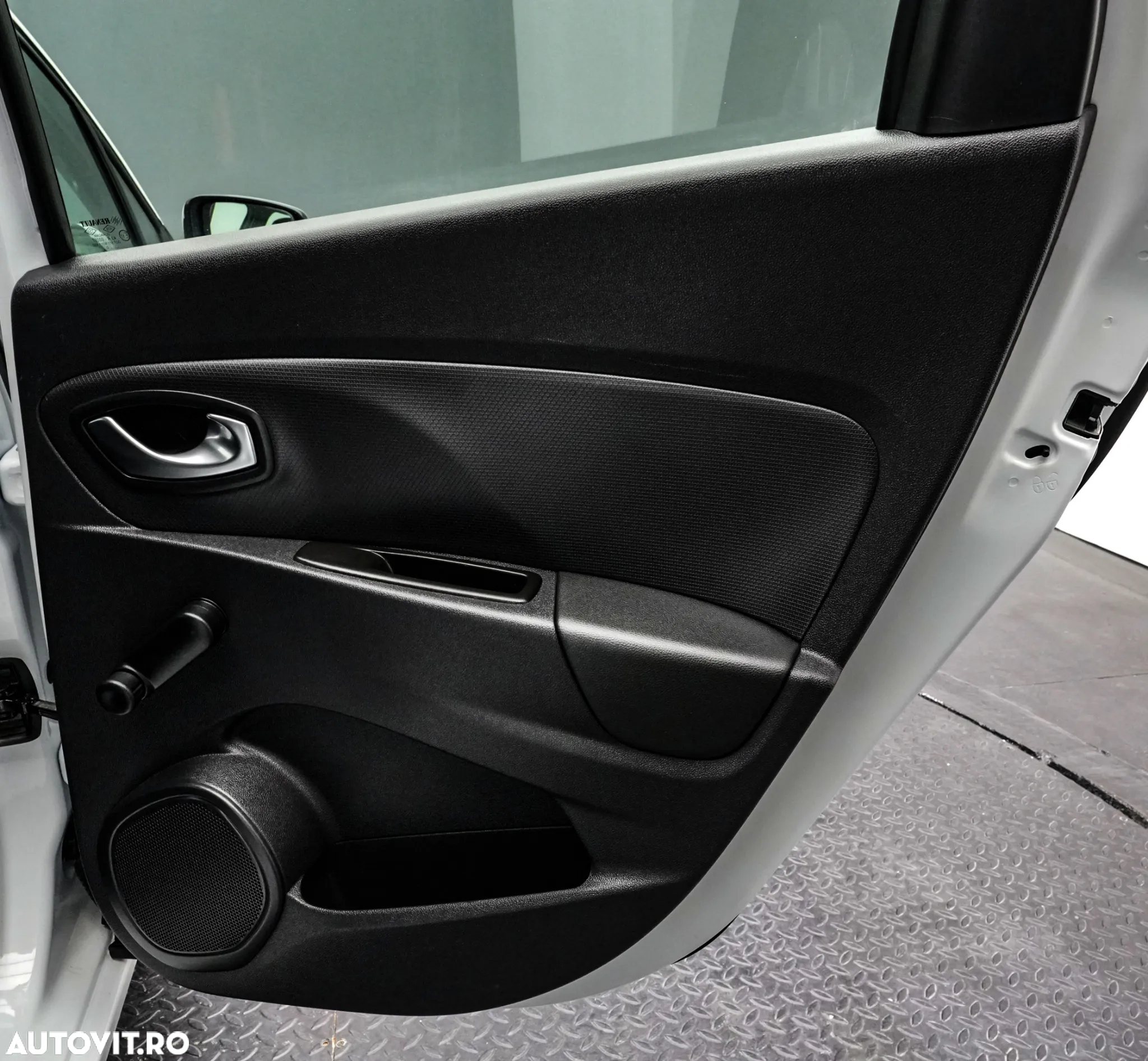 Renault Clio Estate Energy TCe Zen - 25