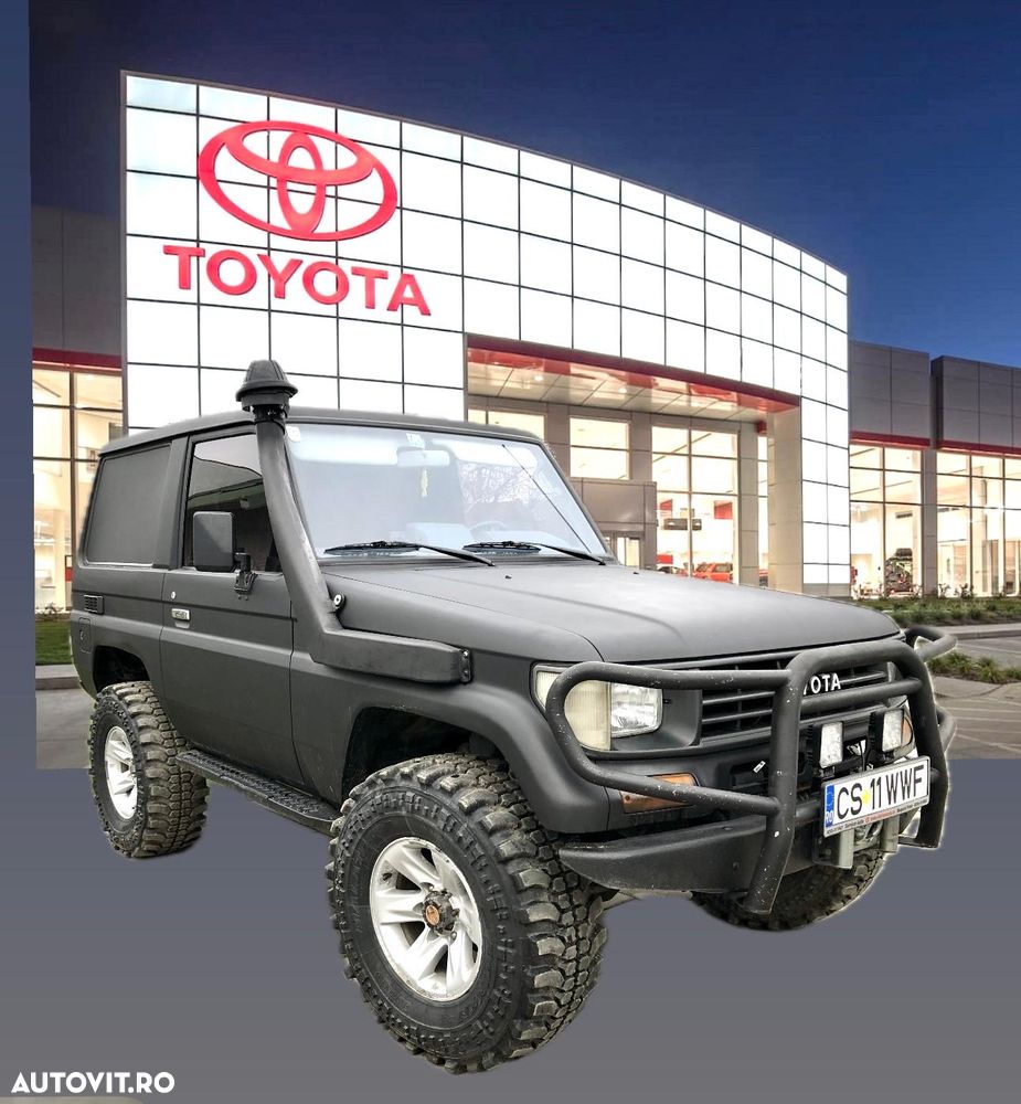 Toyota Land Cruiser - 1