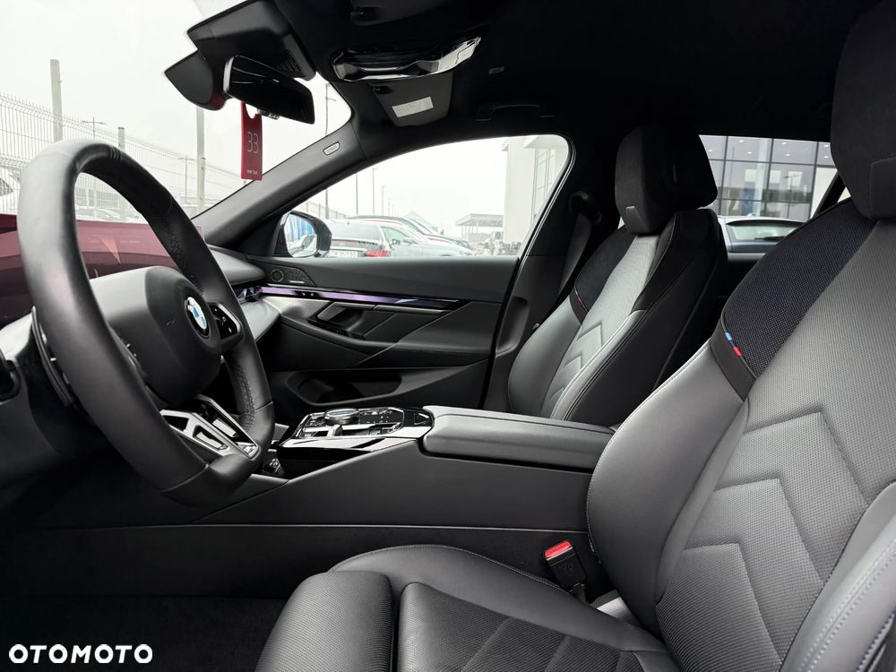 BMW Seria 5 520i - 27