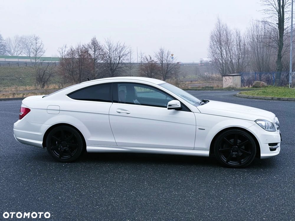 Mercedes-Benz Klasa C 180 BlueEFFICIENCY - 8