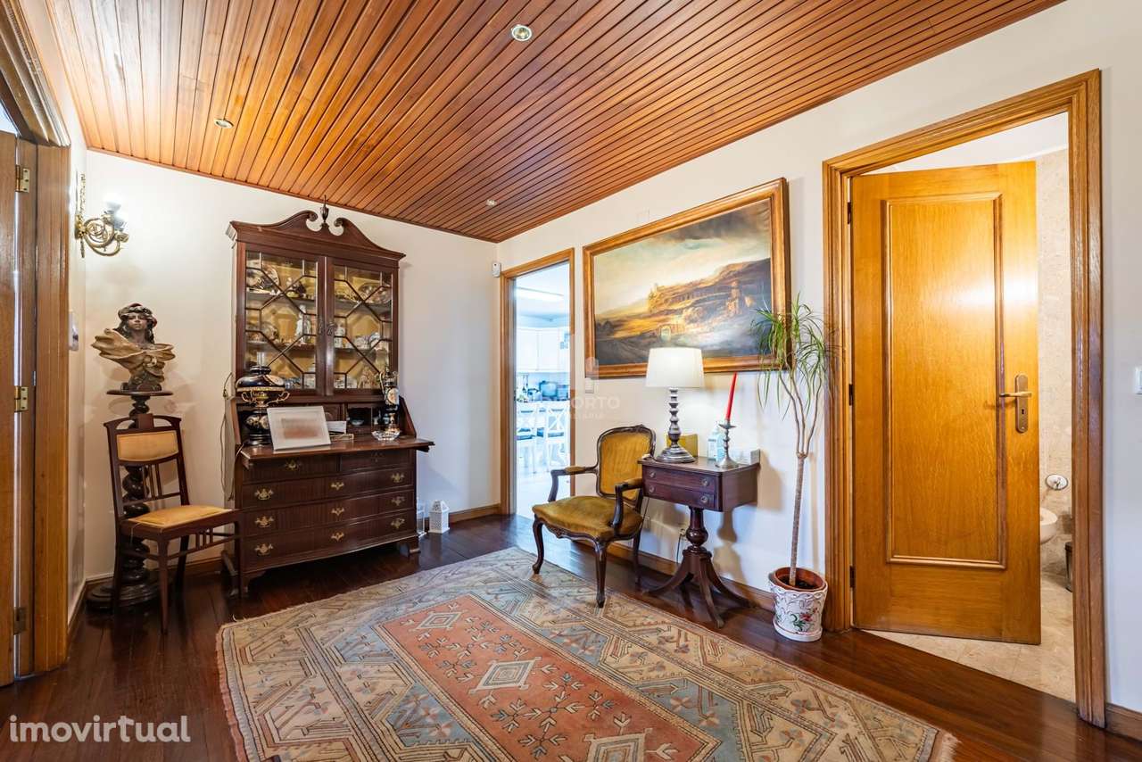 Apartamento T4, em zona Prime de Gaia, na Rua de D.Dinis. - Grande imagem: 3/23