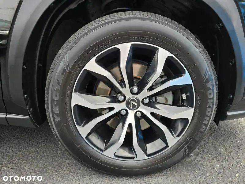 Lexus NX - 8