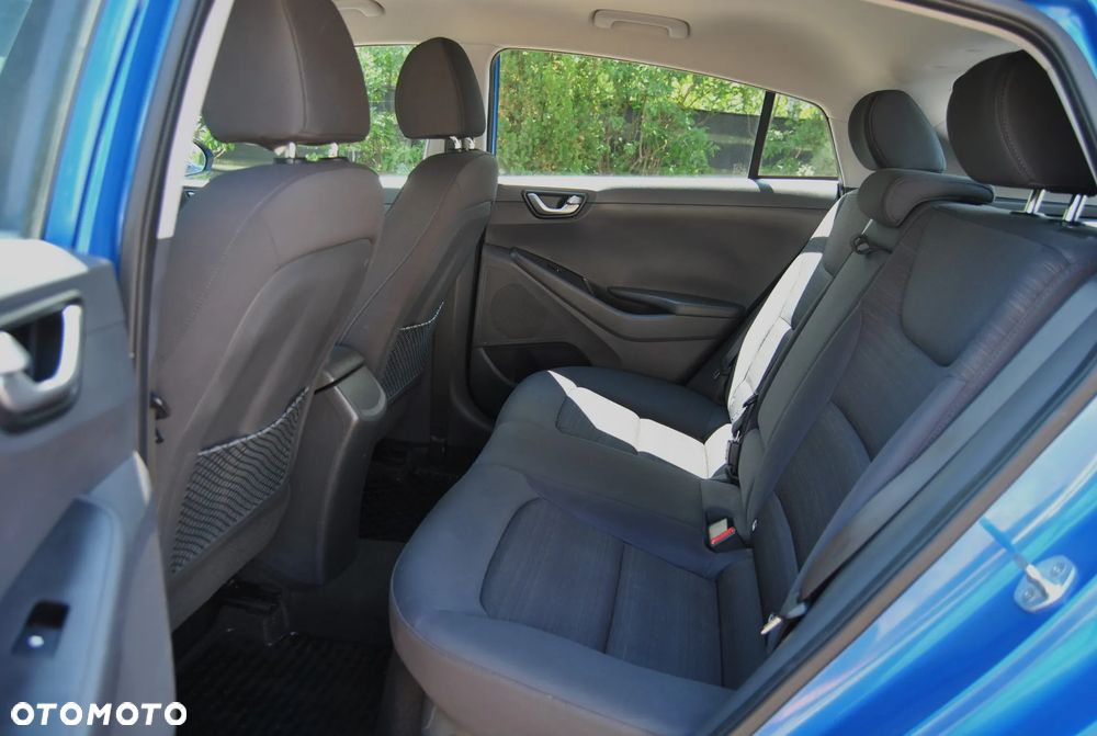 Hyundai IONIQ Hybrid Platinum - 6