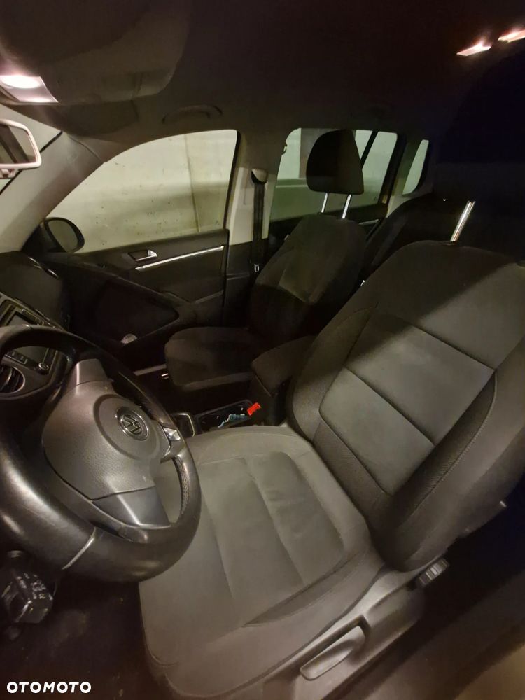 Volkswagen Tiguan 2.0 TDI DPF BlueMotion Technology Sport & Style - 8